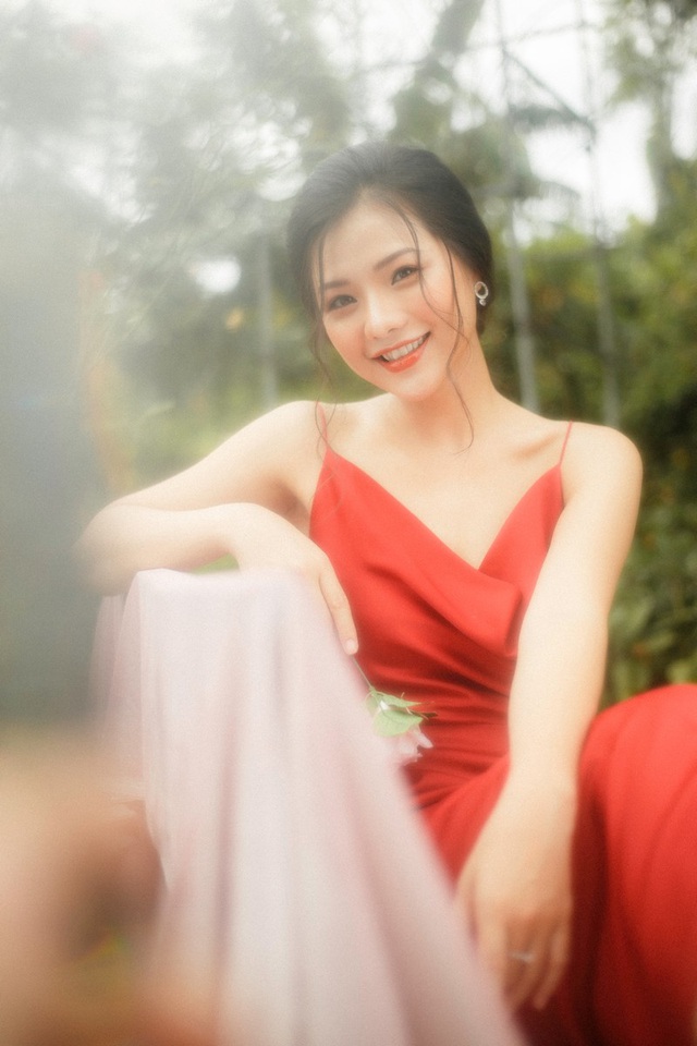 Nàng thơ Hà thành “đốn tim” người đối diện từ ánh nhìn đầu tiên - Ảnh 9. Nàng thơ Hà thành “đốn tim” người đối diện từ ánh nhìn đầu tiên - Ảnh 9.