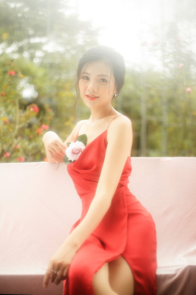 Nàng thơ Hà thành “đốn tim” người đối diện từ ánh nhìn đầu tiên - Ảnh 10. Nàng thơ Hà thành “đốn tim” người đối diện từ ánh nhìn đầu tiên - Ảnh 10.