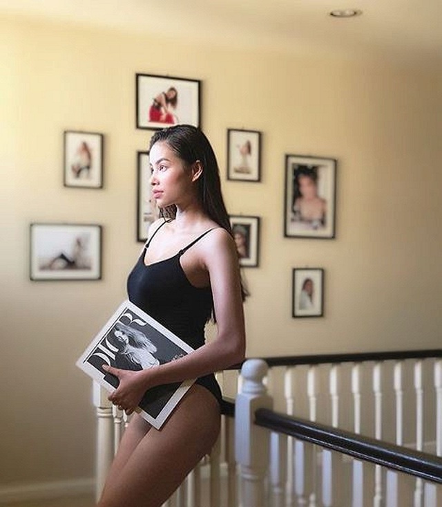 Hoa hậu Phạm Hương diện bikini khoe vóc dáng nóng bỏng bên trời Tây - Ảnh 5. Hoa hậu Phạm Hương diện bikini khoe vóc dáng nóng bỏng bên trời Tây - Ảnh 5.
