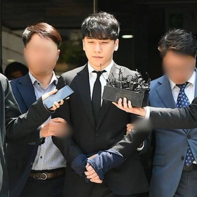 Cựu chủ tịch của YG Entertainment và Seungri bị nghi đánh bạc trái phép - Ảnh 3.