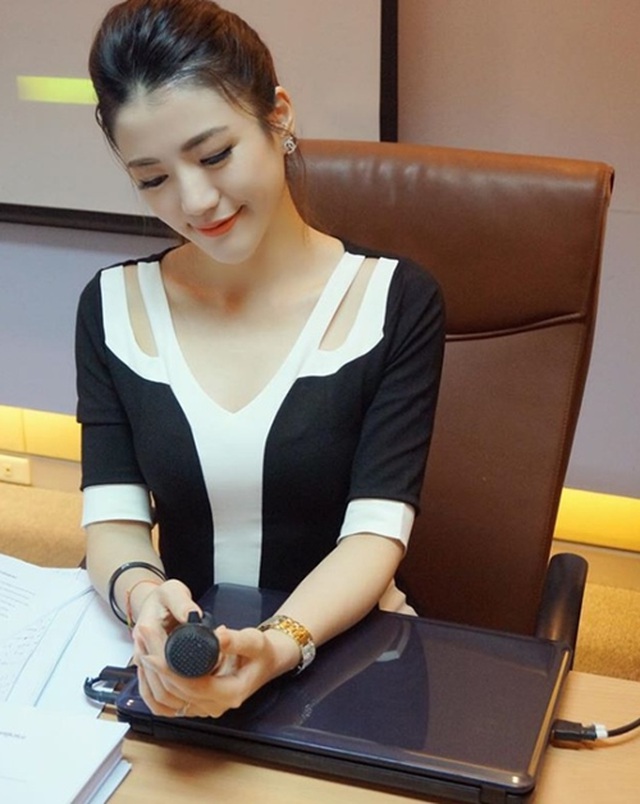 Cô giáo kiêm tiếp viên hàng không hot nhất Thái Lan đẹp nhờ chăm sóc kỳ công - Ảnh 3. Cô giáo kiêm tiếp viên hàng không hot nhất Thái Lan đẹp nhờ chăm sóc kỳ công - Ảnh 3.
