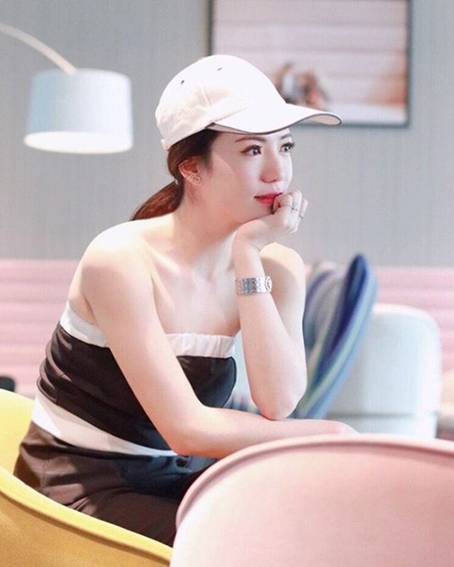 Cô giáo kiêm tiếp viên hàng không hot nhất Thái Lan đẹp nhờ chăm sóc kỳ công - Ảnh 9. Cô giáo kiêm tiếp viên hàng không hot nhất Thái Lan đẹp nhờ chăm sóc kỳ công - Ảnh 9.