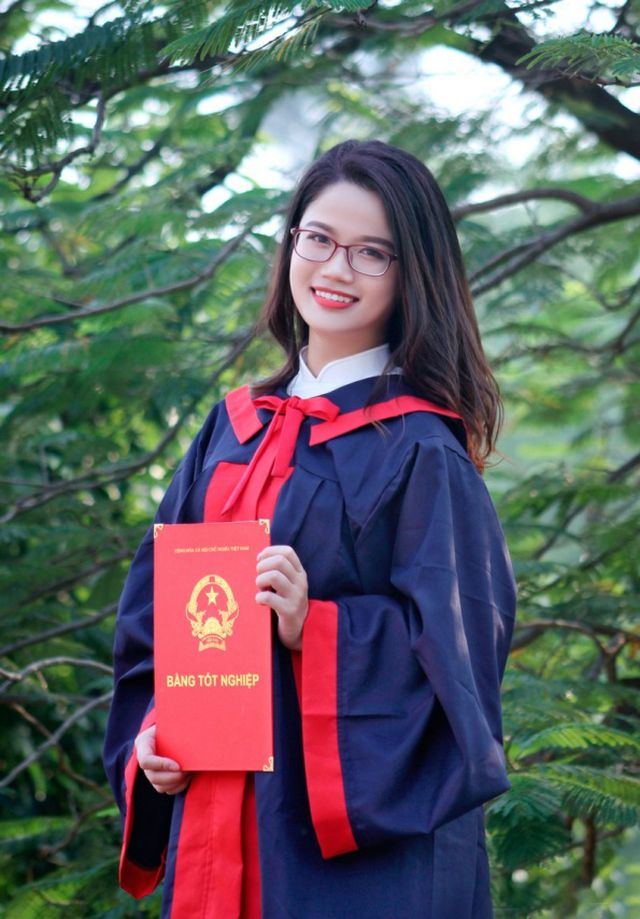 Nữ Đảng viên trẻ xinh đẹp, sở hữu bảng thành tích đáng nể - Ảnh 1.