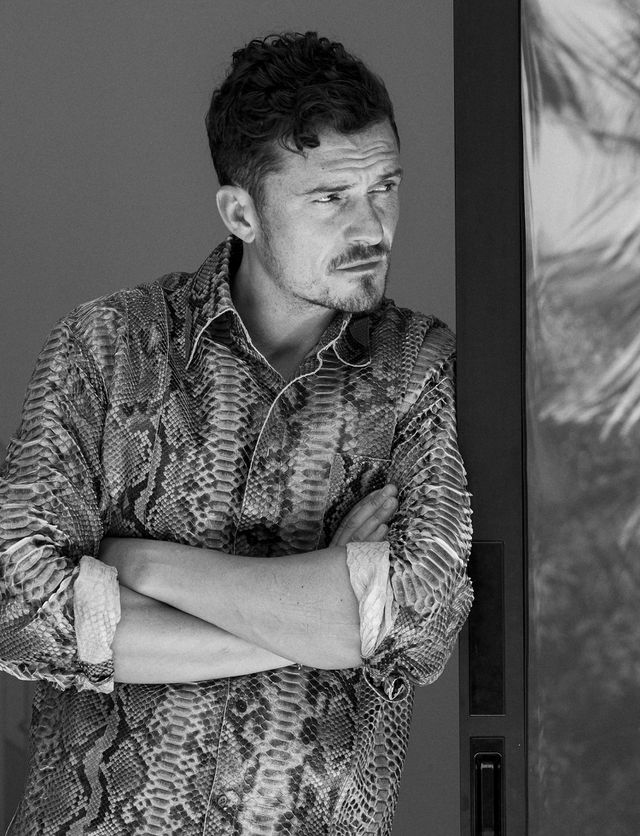 Orlando Bloom khoe vẻ đẹp nam tính và hạnh phúc an yên ở tuổi 40 - Ảnh 5. Orlando Bloom khoe vẻ đẹp nam tính và hạnh phúc an yên ở tuổi 40 - Ảnh 5.