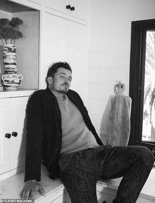 Orlando Bloom khoe vẻ đẹp nam tính và hạnh phúc an yên ở tuổi 40 - Ảnh 13. Orlando Bloom khoe vẻ đẹp nam tính và hạnh phúc an yên ở tuổi 40 - Ảnh 13.