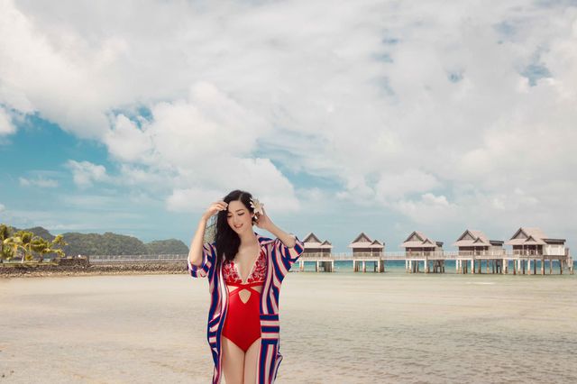 Hoa hậu Giáng My diện bikini khoe vóc dáng gợi cảm ở tuổi U50 - Ảnh 2. Hoa hậu Giáng My diện bikini khoe vóc dáng gợi cảm ở tuổi U50 - Ảnh 2.