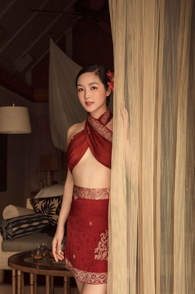 Hoa hậu Giáng My diện bikini khoe vóc dáng gợi cảm ở tuổi U50 - Ảnh 7. Hoa hậu Giáng My diện bikini khoe vóc dáng gợi cảm ở tuổi U50 - Ảnh 7.