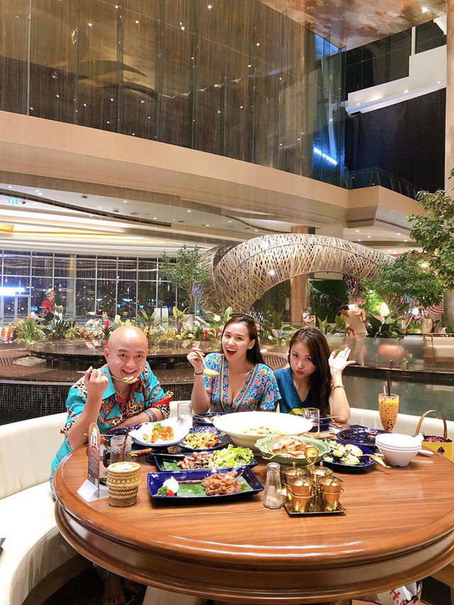 Ở tuổi 34, Lã Thanh Huyền ngày càng sang chảnh bên hội bạn thân - Ảnh 2.