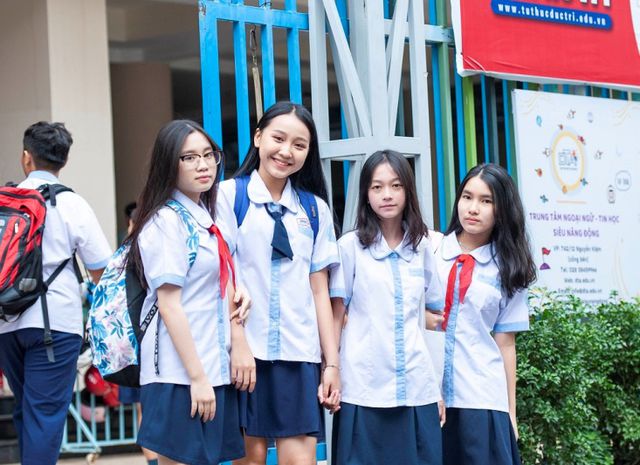 Đọ sắc dàn hot girl học đường trong ngày khai giảng - Ảnh 3.