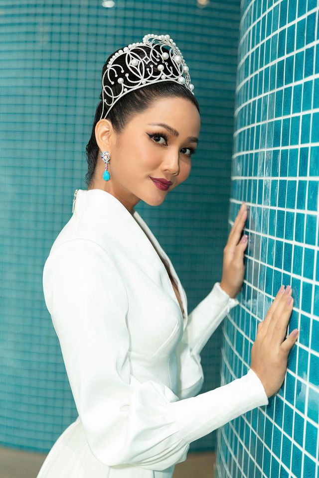 H’hen Niê tìm “người kế nhiệm” - Ảnh 8.