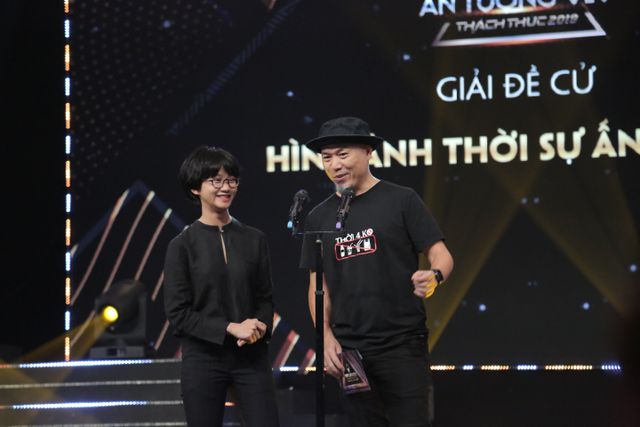 NSND Trung Anh bối rối, Bảo Thanh bật khóc khi nhận giải Diễn viên ấn tượng - Ảnh 16. NSND Trung Anh bối rối, Bảo Thanh bật khóc khi nhận giải Diễn viên ấn tượng - Ảnh 16.