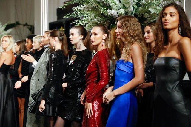Bella Hadid khoe eo thon gợi cảm - Ảnh 7. Bella Hadid khoe eo thon gợi cảm - Ảnh 7.