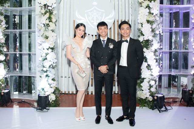 Vợ chồng Khánh Thi tình tứ dự đám cưới con gái đại gia Minh Nhựa - Ảnh 6. Vợ chồng Khánh Thi tình tứ dự đám cưới con gái đại gia Minh Nhựa - Ảnh 6.