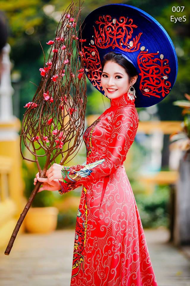 Bị chê không đủ tiêu chuẩn, cô gái giảm cân và giành quán quân cuộc thi MC - Ảnh 4.