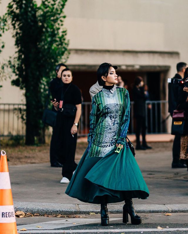 Châu Bùi, Khánh Linh: 2 fashionista Việt ghi dấu ấn tại thánh địa thời trang Paris, Milan - Ảnh 7.