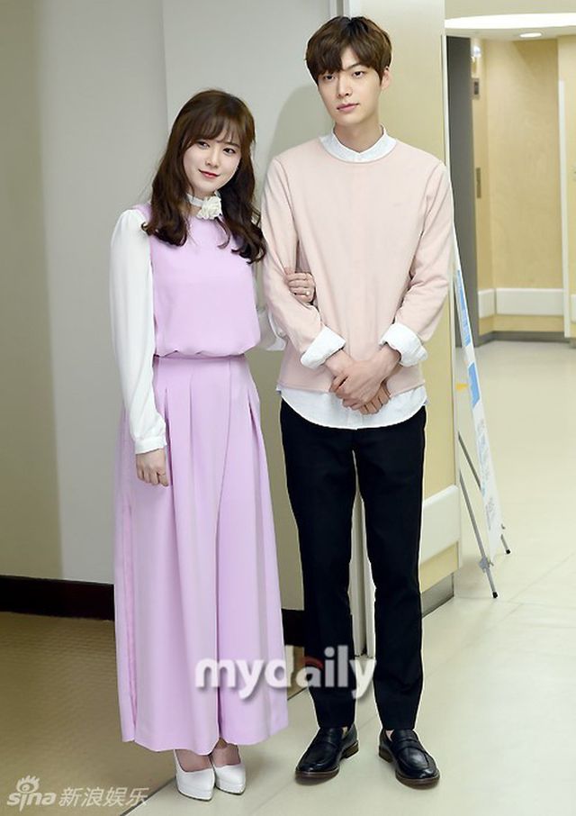Chồng Goo Hye Sun sống lặng lẽ, bị cô lập sau scandal ly hôn “ồn ào” - Ảnh 3. Chồng Goo Hye Sun sống lặng lẽ, bị cô lập sau scandal ly hôn “ồn ào” - Ảnh 3.