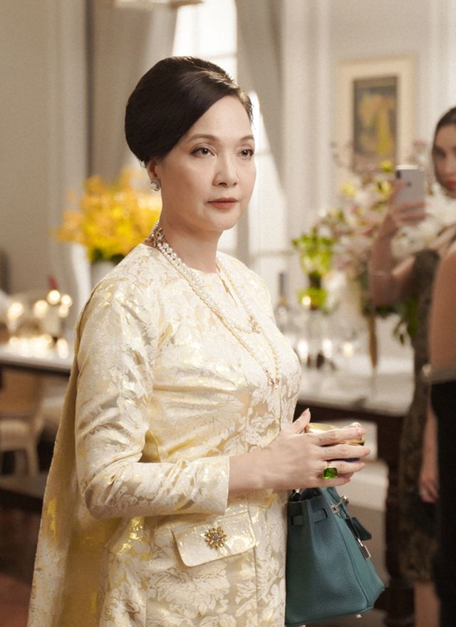 NSND Lê Khanh trở lại điện ảnh sau 20 năm vắng bóng - Ảnh 2. NSND Lê Khanh trở lại điện ảnh sau 20 năm vắng bóng - Ảnh 2.