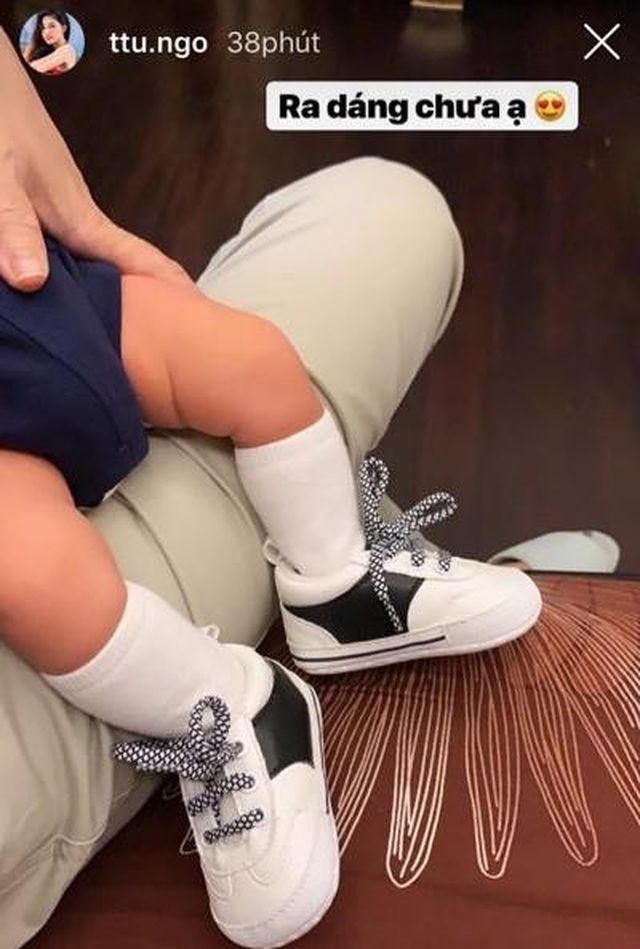 Á hậu Thanh Tú diện áo tắm khoe vóc dáng nuột nà sau khi sinh con - Ảnh 5. Á hậu Thanh Tú diện áo tắm khoe vóc dáng nuột nà sau khi sinh con - Ảnh 5.