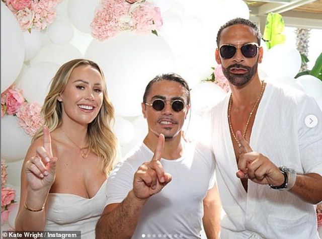 Kate Wrigh cưới danh thủ bóng đá Rio Ferdinand - Ảnh 5. Kate Wrigh cưới danh thủ bóng đá Rio Ferdinand - Ảnh 5.