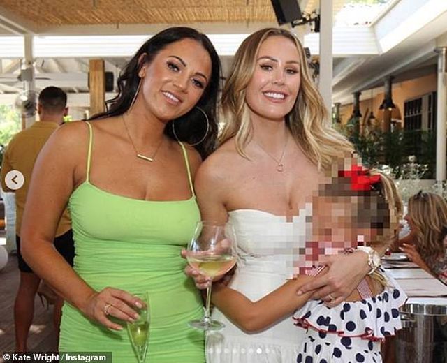 Kate Wrigh cưới danh thủ bóng đá Rio Ferdinand - Ảnh 11. Kate Wrigh cưới danh thủ bóng đá Rio Ferdinand - Ảnh 11.