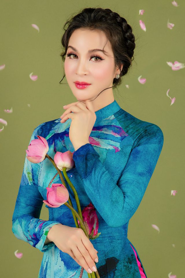 MC Thanh Mai nhớ thuở nghèo khổ mở hàng nước kiếm từng đồng phụ gia đình - Ảnh 14. MC Thanh Mai nhớ thuở nghèo khổ mở hàng nước kiếm từng đồng phụ gia đình - Ảnh 14.