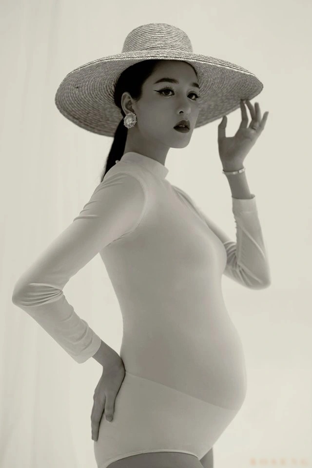 “Mất hút” khỏi showbiz, Á hậu Hoàng Anh đang mang bầu con thứ 2 - Ảnh 1.