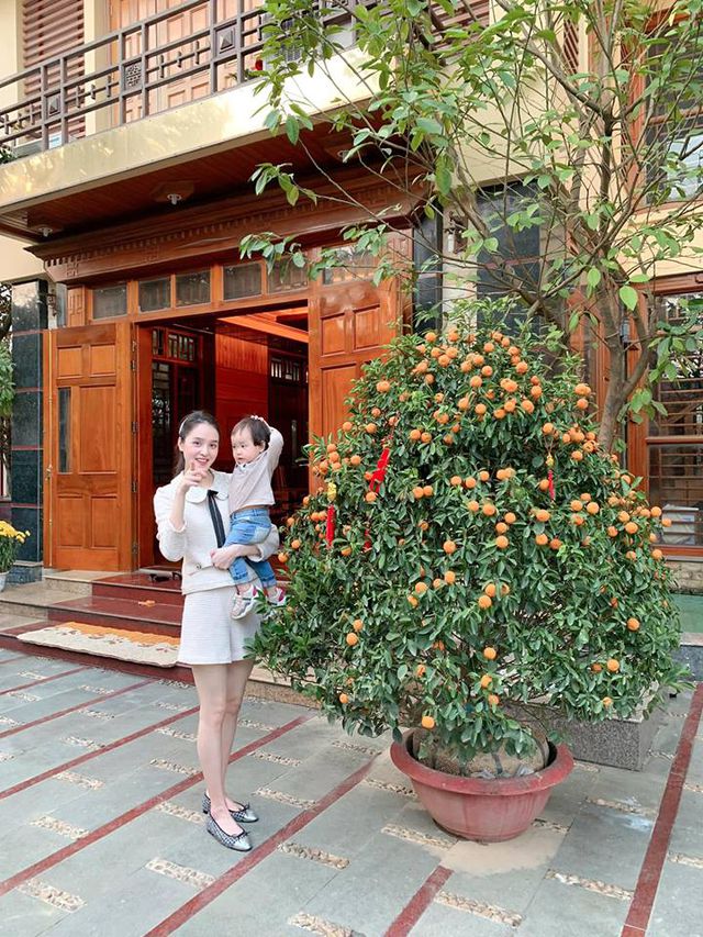 “Mất hút” khỏi showbiz, Á hậu Hoàng Anh đang mang bầu con thứ 2 - Ảnh 5.