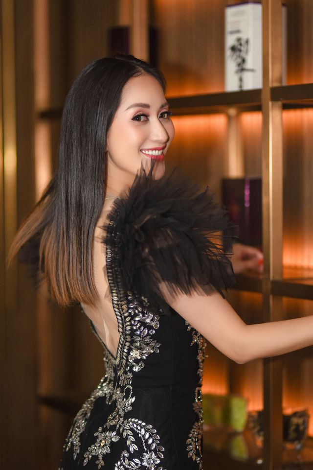 Khánh Thi luôn muốn là “số 1” trong mắt “chồng trẻ” Phan Hiển - Ảnh 17. Khánh Thi luôn muốn là “số 1” trong mắt “chồng trẻ” Phan Hiển - Ảnh 17.