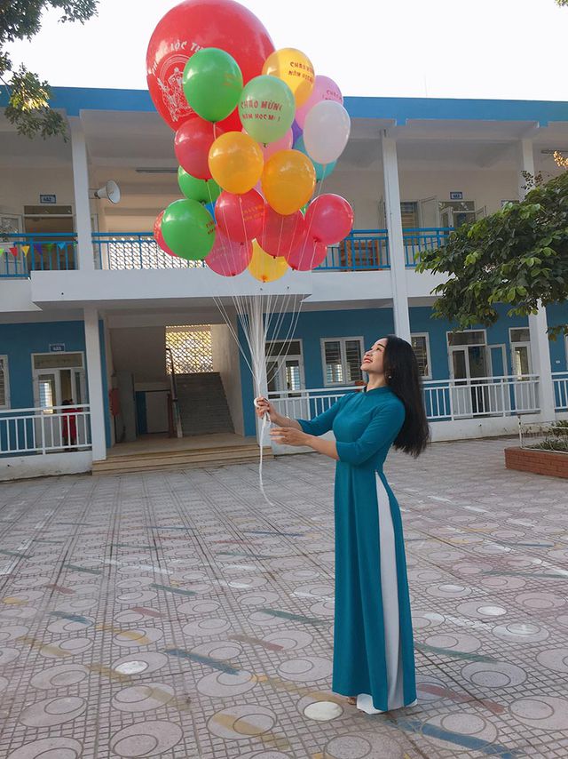 Phút trải lòng của cô giáo xinh như hot girl từng được dân mạng quan tâm - Ảnh 1. Phút trải lòng của cô giáo xinh như hot girl từng được dân mạng quan tâm - Ảnh 1.