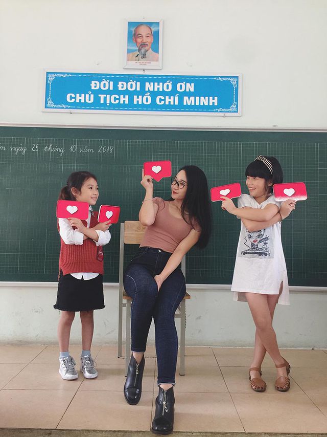 Phút trải lòng của cô giáo xinh như hot girl từng được dân mạng quan tâm - Ảnh 2. Phút trải lòng của cô giáo xinh như hot girl từng được dân mạng quan tâm - Ảnh 2.