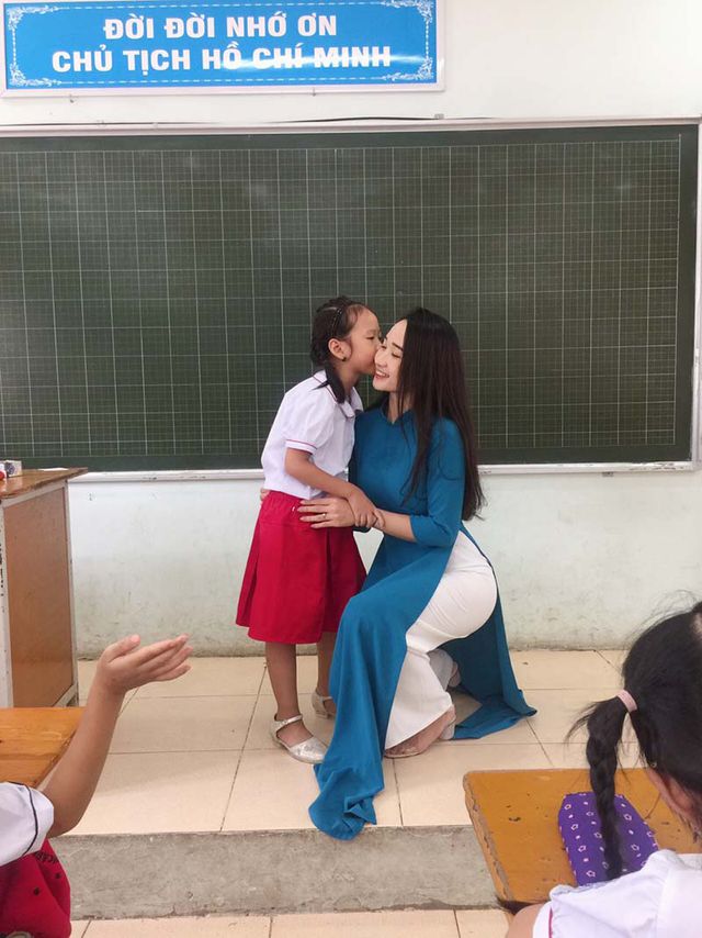 Phút trải lòng của cô giáo xinh như hot girl từng được dân mạng quan tâm - Ảnh 5. Phút trải lòng của cô giáo xinh như hot girl từng được dân mạng quan tâm - Ảnh 5.