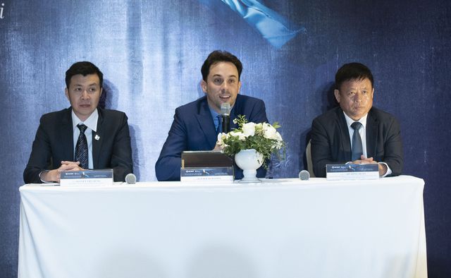 “Tượng đài sống” của âm nhạc cổ điển Jean - Ảnh 1.