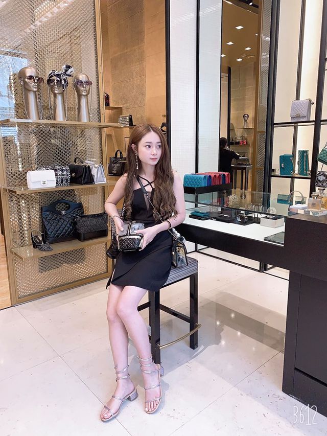 Rich kid Việt tại Mỹ làm vlog mua sắm ở Las Vegas hút trăm nghìn view - Ảnh 3.