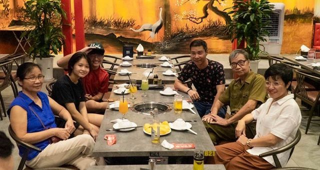 Điều gì khiến Công Lý, Bằng Kiều giữ được quan hệ “tình thân mến thân” với vợ cũ sau khi ly hôn? - Ảnh 1.