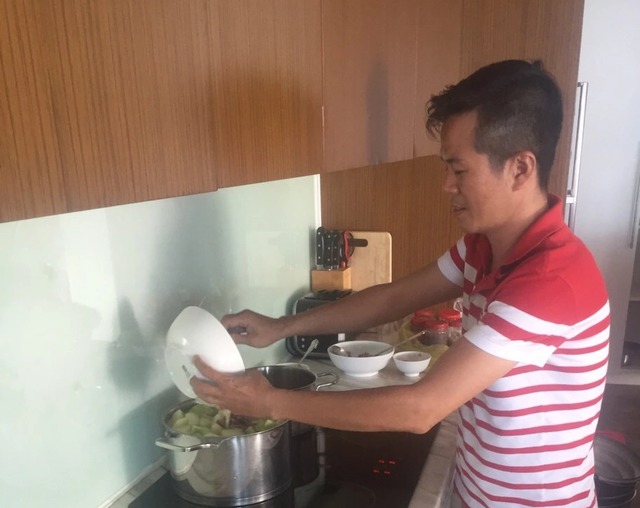 Chân dung bếp trưởng mang ẩm thực Huế ra thế giới - Ảnh 5. Chân dung bếp trưởng mang ẩm thực Huế ra thế giới - Ảnh 5.
