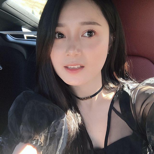Rich kid xinh xắn chi tiền tỷ mua sắm ở Las Vegas là ai? - Ảnh 1. Rich kid xinh xắn chi tiền tỷ mua sắm ở Las Vegas là ai? - Ảnh 1.