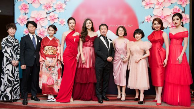 Á hậu Tường San được Đỗ Mỹ Linh, Huyền My chia sẻ trước thi Hoa hậu Quốc tế - Ảnh 4. Á hậu Tường San được Đỗ Mỹ Linh, Huyền My chia sẻ trước thi Hoa hậu Quốc tế - Ảnh 4.