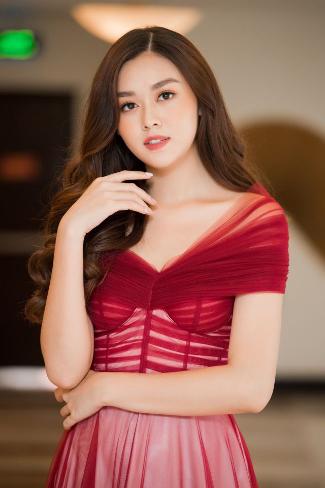 Á hậu Tường San được Đỗ Mỹ Linh, Huyền My chia sẻ trước thi Hoa hậu Quốc tế - Ảnh 6. Á hậu Tường San được Đỗ Mỹ Linh, Huyền My chia sẻ trước thi Hoa hậu Quốc tế - Ảnh 6.