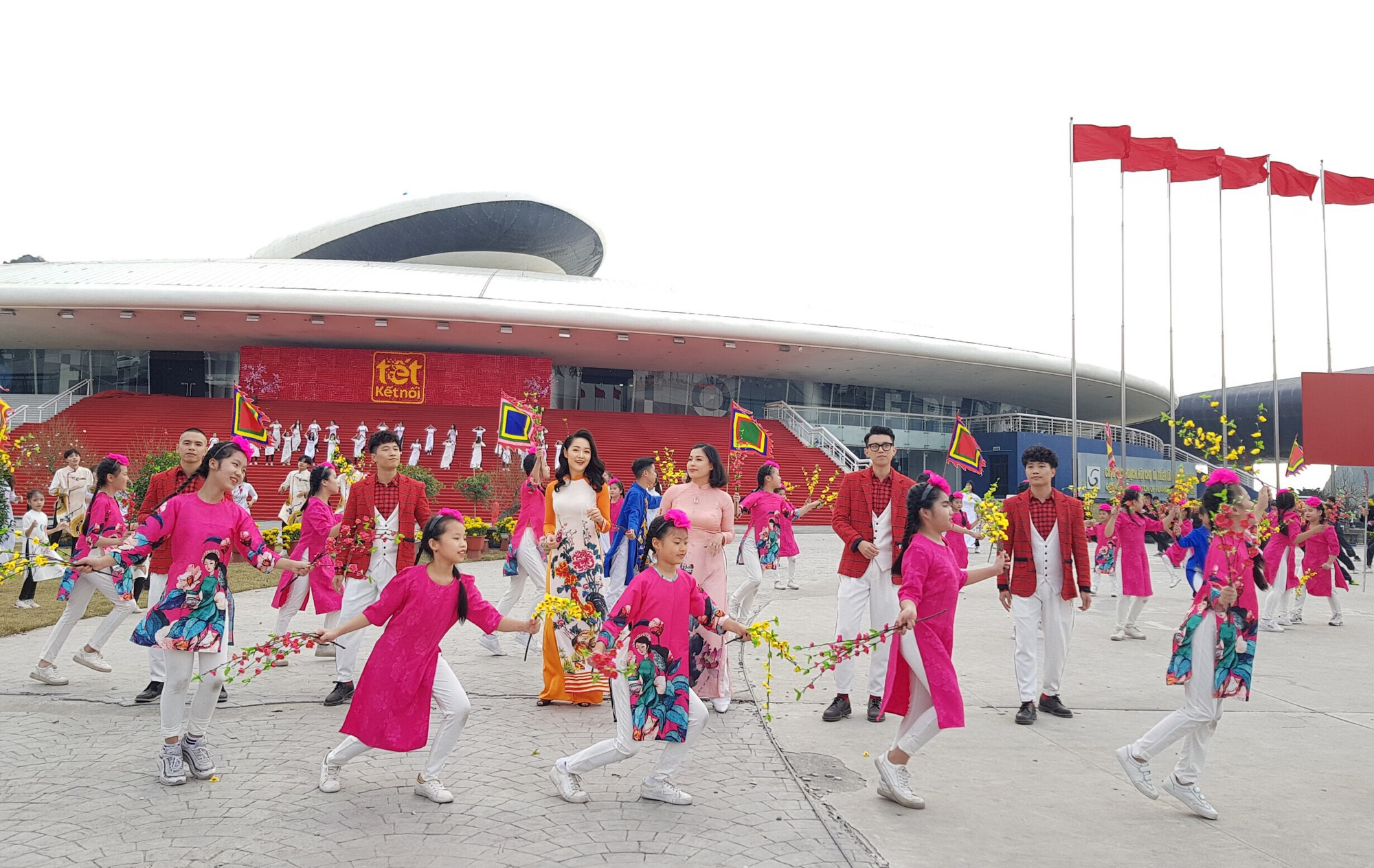 Điểm nhấn các chương trình ngày 30 Tết trên sóng VTV - Ảnh 1. Điểm nhấn các chương trình ngày 30 Tết trên sóng VTV - Ảnh 1.