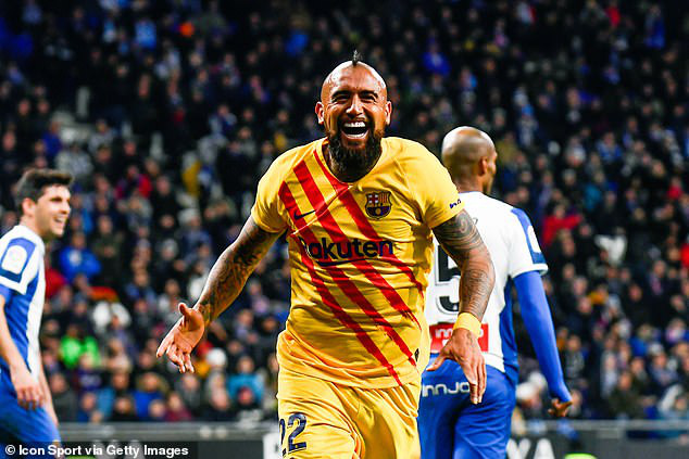 Espanyol 2-2 Barcelona: Barcelona bị cầm hòa trong trận derby Catalan - Ảnh 2.