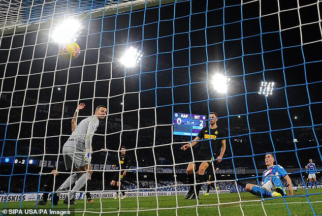 Napoli 1-3 Inter Milan: Bộ đôi Lukaku - Lautaro tiếp tục tỏa sáng - Ảnh 2.