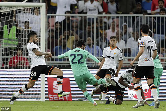 Valencia 1-3 Real Madrid: Real giành quyền vào chung kết Siêu cup Tây Ban Nha - Ảnh 2.