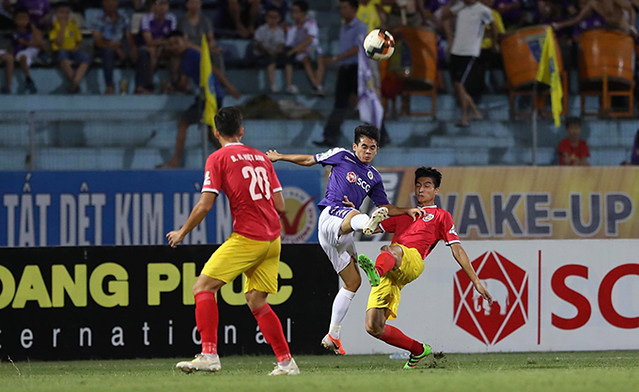 Lịch thi đấu & trực tiếp LS V.League 1-2020 hôm nay (20/10): CLB Hà Nội quyết chiếm ngôi nhì bảng, CLB Quảng Nam cận kề suất xuống hạng - Ảnh 1.