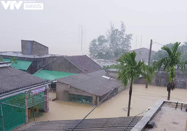 Một học sinh lớp 3 ngã tử vong khi đi tránh lũ - Ảnh 1.