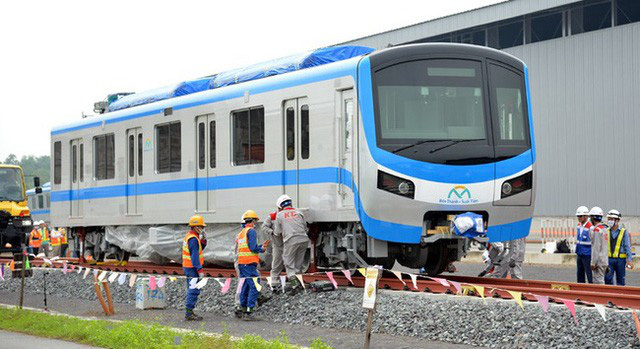 Dầm cầu cạn metro số 1 TP.HCM bị sự cố - Ảnh 1. Dầm cầu cạn metro số 1 TP.HCM bị sự cố - Ảnh 1.