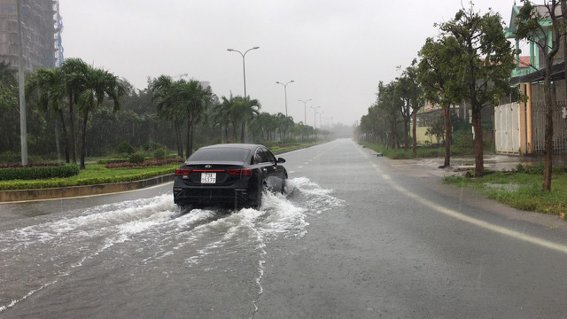 Bão số 13: Quảng Trị có 2 người bị thương, mực nước các sông tại Quảng Bình đang lên - Ảnh 3.