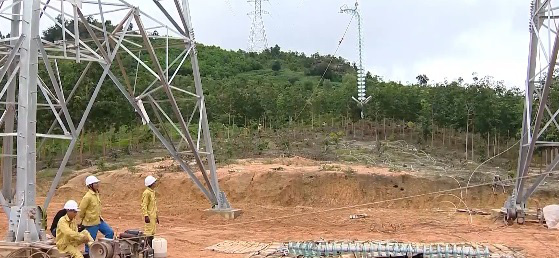 Thiếu mặt bằng thi công đường dây 500kV Bắc - Nam mạch 3 - Ảnh 1.