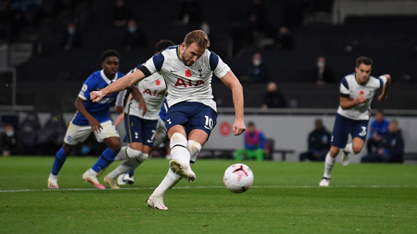 Tottenham 2-1 Brighton: Bale ghi bàn, Tottenham áp sát ngôi đầu - Ảnh 1.