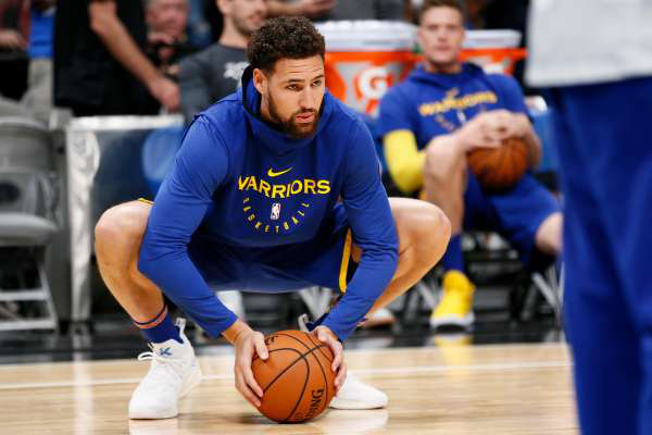 Klay Thompson gặp chấn thương trong lúc tập luyện - Ảnh 1.