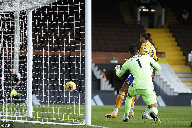 Fulham 2-3 Everton: Calvert-Lewin lập cú đúp, Everton cắt mạch 3 trận thua liên tiếp - Ảnh 1.